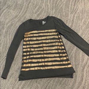 Long sleeve girls T-shirt.